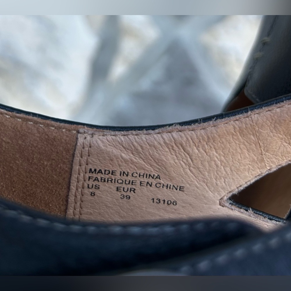 Taos Footwear Black Mary Jane Low Heel Pumps - Picture 6 of 7